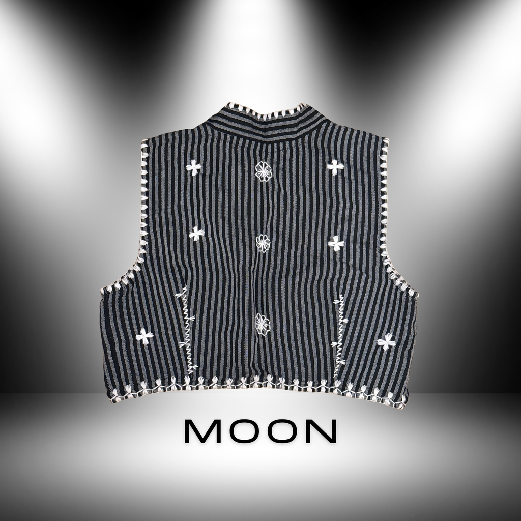 Hinabi Contour Vest - Moon