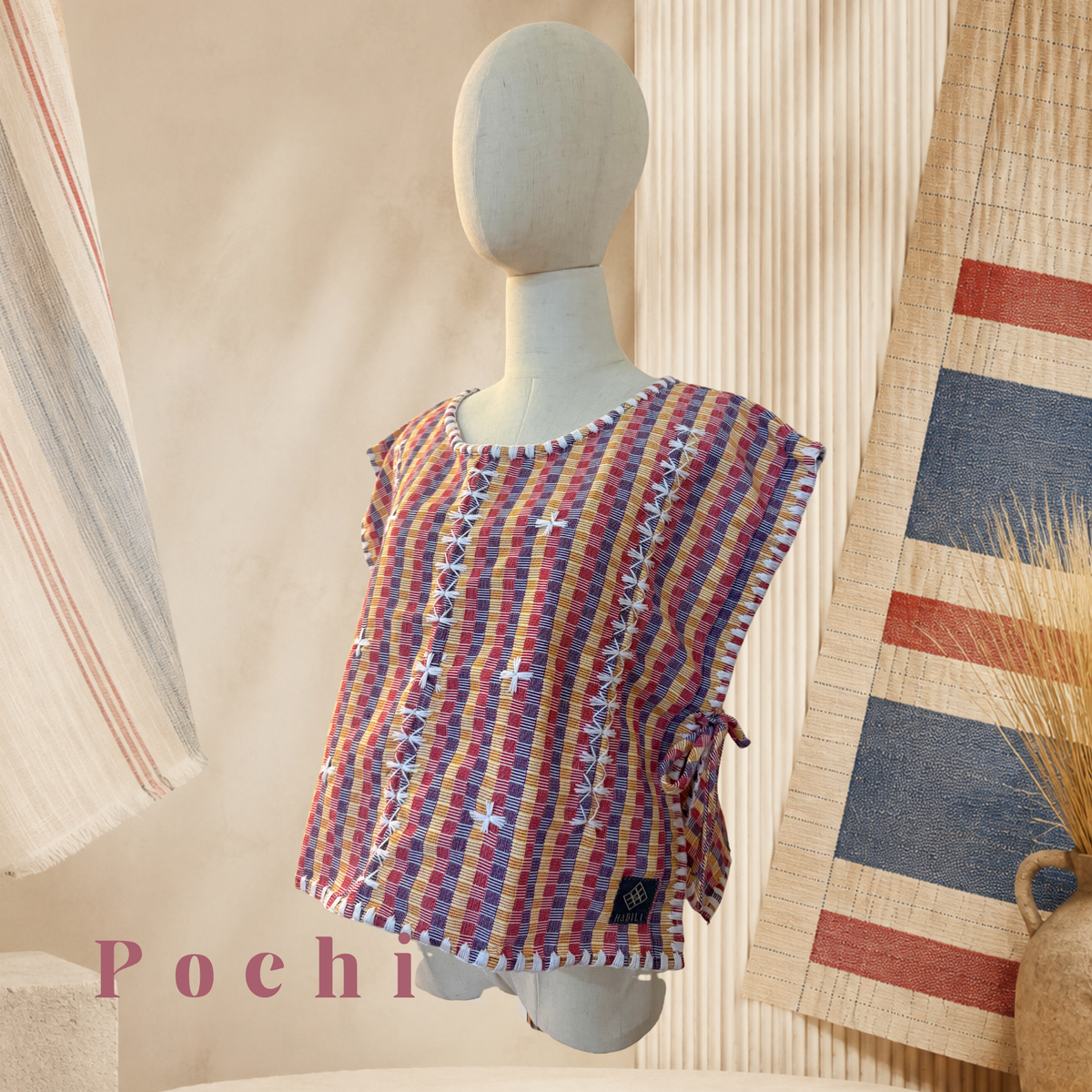 Hinabi Bib Vest - Pochi
